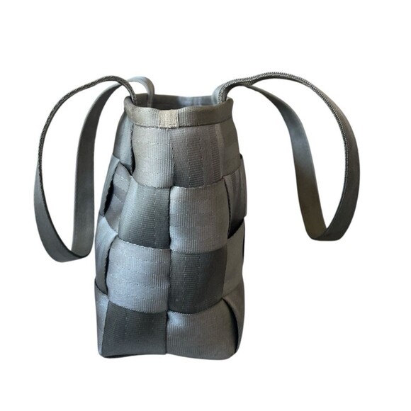 Harveys Original Seatbelt Bag Vintage Red Shoulder Bag Medium Tote 12 x 9" READ - Picture 2 of 7